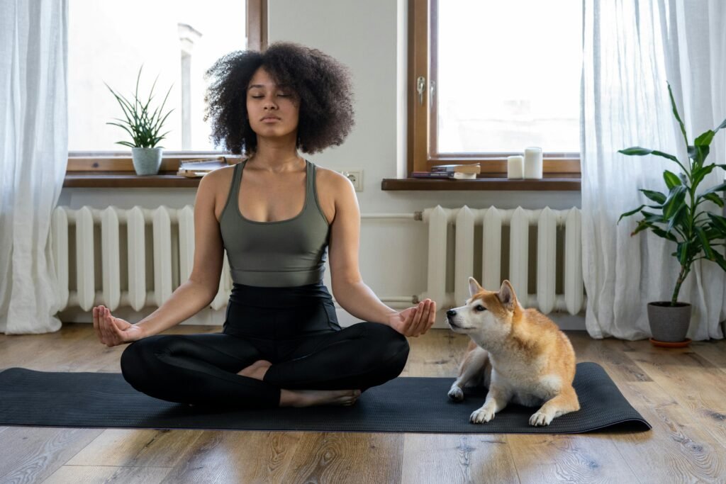 Woman practicing mindful meditaion