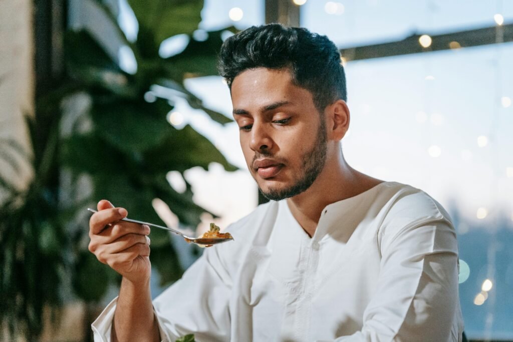 man using mindful eating technique